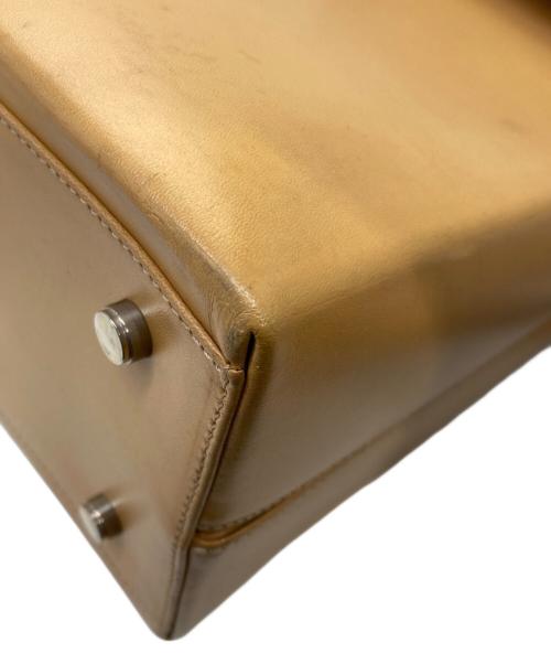 Salvatore Ferragamo（サルヴァトーレ フェラガモ）Salvatore Ferragamo (サルヴァトーレ フェラガモ) ハンドバッグ ベージュの古着・服飾アイテム