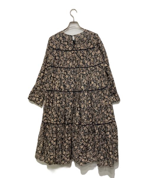 ne quittez pas（ヌキテパ）ne quittez pas (ヌキテパ) インド綿花柄フレアワンピース ブラック サイズ:Freeの古着・服飾アイテム