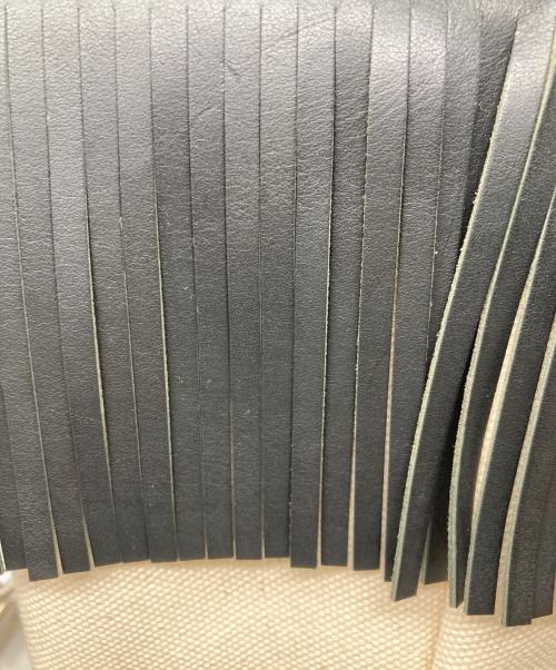 AYAKO（アヤコ）AYAKO (アヤコ) フリンジバッグ ホワイト×ブラックの古着・服飾アイテム