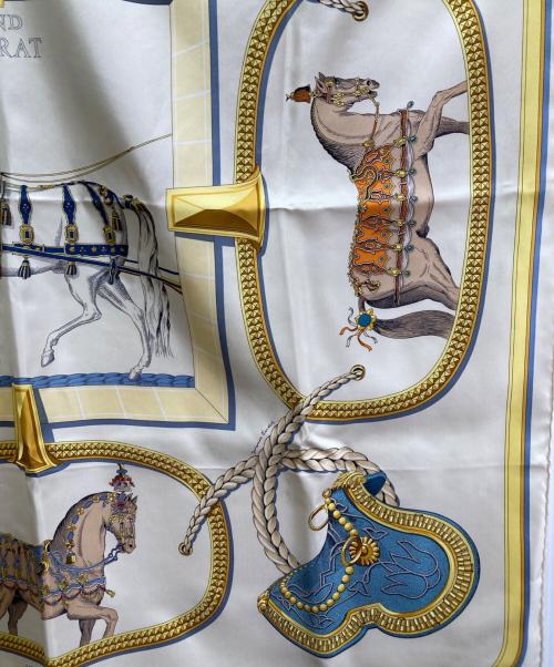 HERMES（エルメス）HERMES (エルメス) カレ90 GRAND APPARAT ベージュ 未使用品の古着・服飾アイテム