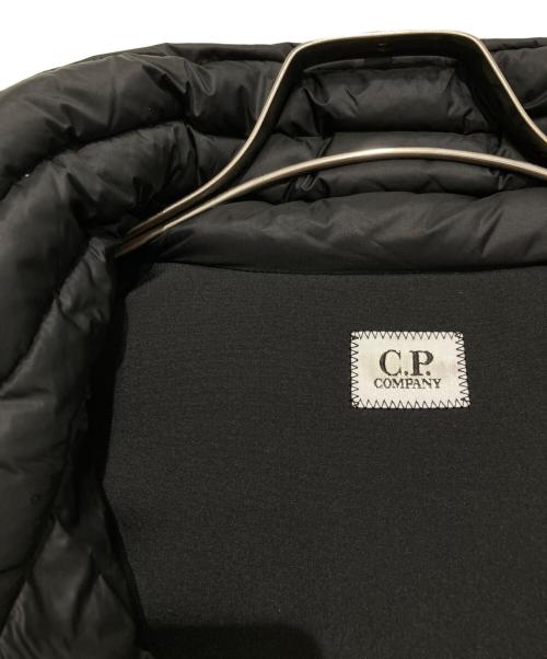 C.P COMPANY（シーピーカンパニー）C.P COMPANY (シーピーカンパニー) ニット + ダウン ジャケット ブラック サイズ:不明の古着・服飾アイテム
