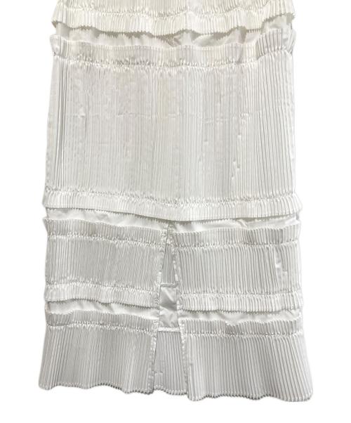 ENFOLD（エンフォルド）ENFOLD (エンフォルド) STRAIGHT PLEATS SKIRT ホワイト サイズ:38の古着・服飾アイテム