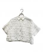 ENFOLDエンフォルド）の古着「TIERED GATHER SHIRT」｜ホワイト