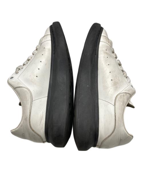 ALEXANDER McQUEEN（アレキサンダーマックイーン）ALEXANDER McQUEEN (アレキサンダーマックイーン) オーバーサイズドスニーカー ブラック×ホワイト サイズ:41の古着・服飾アイテム