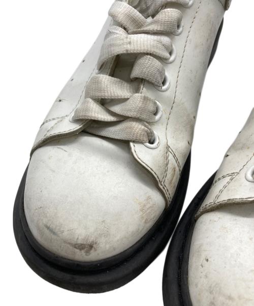 ALEXANDER McQUEEN（アレキサンダーマックイーン）ALEXANDER McQUEEN (アレキサンダーマックイーン) オーバーサイズドスニーカー ブラック×ホワイト サイズ:41の古着・服飾アイテム