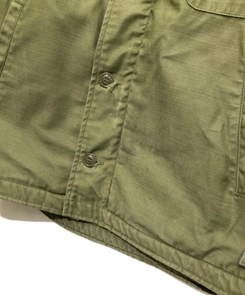US.NAVY（US.NAVY）US.NAVY (US.NAVY) A-2 デッキジャケット オリーブ サイズ:Mの古着・服飾アイテム