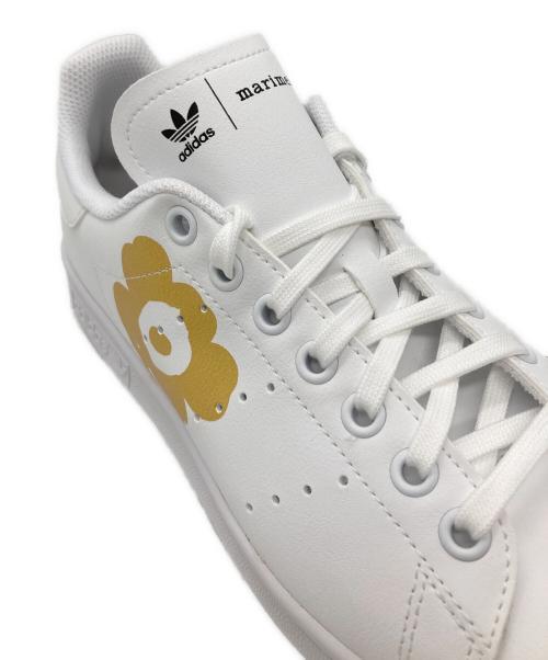 adidas（アディダス）adidas (アディダス) marimekko (マリメッコ) Stan Smith J Footwear White/スタン スミス ホワイト サイズ:23.5cm 未使用品の古着・服飾アイテム