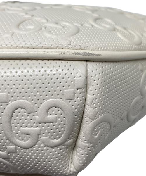 GUCCI（グッチ）GUCCI (グッチ) ウエストポーチ GGエンボスベルトバッグ アイボリーの古着・服飾アイテム