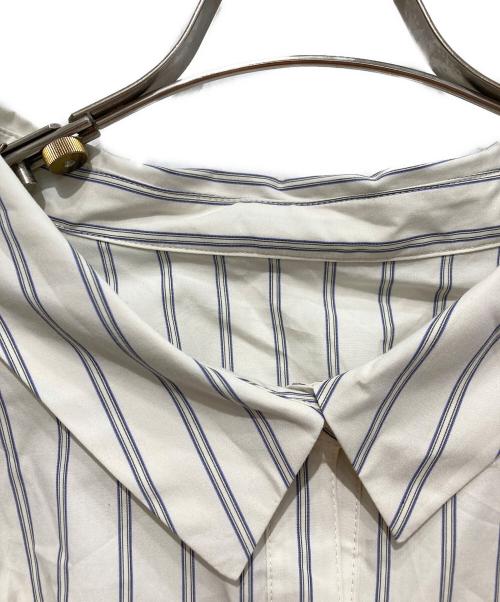 UNITED TOKYO（ユナイテッドトーキョー）UNITED TOKYO (ユナイテッドトーキョー) ウエストタイシャツ アイボリー サイズ:freeの古着・服飾アイテム