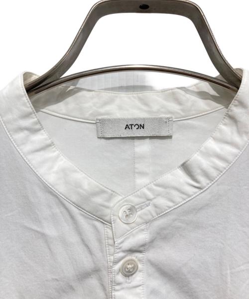 ATON（エイトン）ATON (エイトン) バンドカラーシャツ ホワイト サイズ:2の古着・服飾アイテム