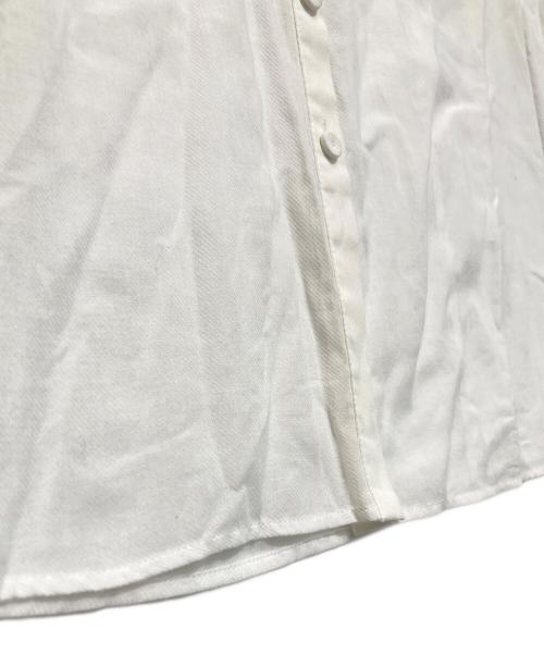 ANAYI（アナイ）ANAYI (アナイ) フリルノースリーブブラウス ホワイト サイズ:38の古着・服飾アイテム