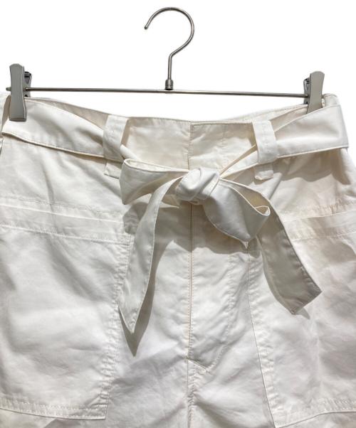 DRAWER（ドゥロワー）DRAWER (ドゥロワー) シルクギャバジンベルトワイドパンツ ホワイト サイズ:38の古着・服飾アイテム