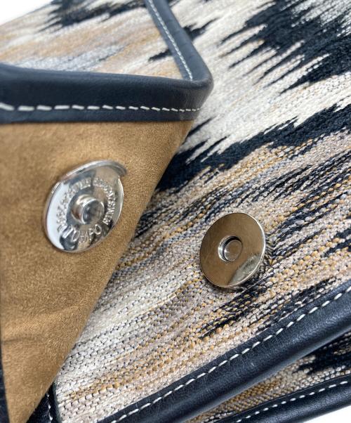 AVACATION（アヴァケーション）AVACATION (アヴァケーション) ハンドバッグ ブラック×ベージュの古着・服飾アイテム