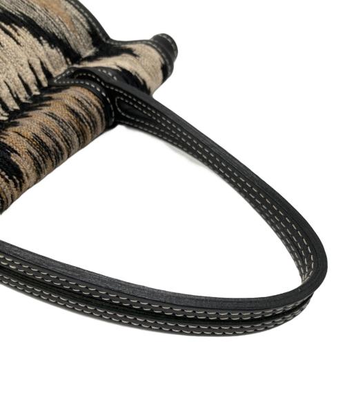 AVACATION（アヴァケーション）AVACATION (アヴァケーション) ハンドバッグ ブラック×ベージュの古着・服飾アイテム