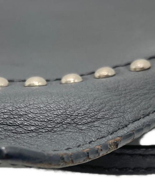 J&M DAVIDSON（ジェイ＆エム デヴィッドソン）J&M DAVIDSON (ジェイ＆エム デヴィッドソン) レザースタッズショルダーバッグ ブラックの古着・服飾アイテム