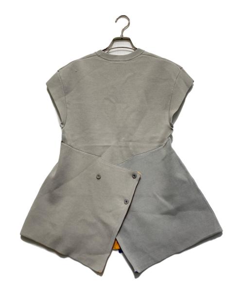 UN3D.（アンスリード）UN3D. (アンスリード) MULTICOLOR 2WAY CAPE VEST グレー サイズ:Freeの古着・服飾アイテム