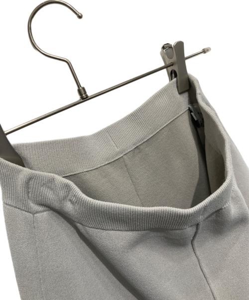 UN3D.（アンスリード）UN3D. (アンスリード) MULTICOLOR 2WAY CAPE SK グレー サイズ:38の古着・服飾アイテム