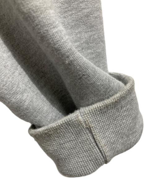 maison kitsune（メゾンキツネ）maison kitsune (メゾンキツネ) MAXI MK CAMP REGULAR SWEATSHIRT ライトグレー サイズ:Mの古着・服飾アイテム