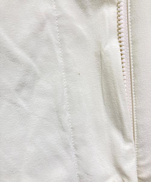 RIM.ARK（リムアーク）RIM.ARK (リムアーク) Big pocket square jumper/ビック ポケット スクエアー ジャンパー アイボリー サイズ:Freeの古着・服飾アイテム