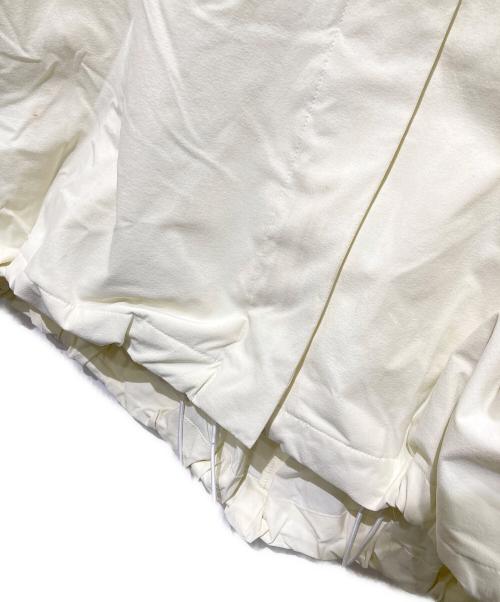 RIM.ARK（リムアーク）RIM.ARK (リムアーク) Big pocket square jumper/ビック ポケット スクエアー ジャンパー アイボリー サイズ:Freeの古着・服飾アイテム