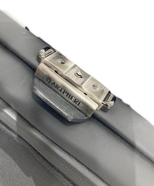 Artphere（アートフィアー）ARTPHERE (アートフィアー) 縦型ダレスバッグ ブラックの古着・服飾アイテム