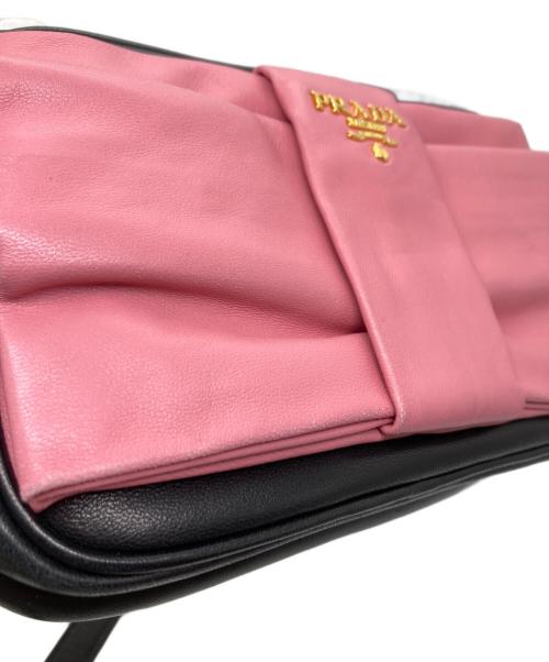 PRADA（プラダ）PRADA (プラダ) リボンモチーフ レザーショルダーバッグ ブラック×ピンク サイズ:-の古着・服飾アイテム