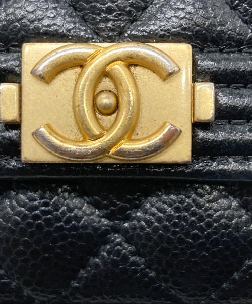 CHANEL（シャネル）CHANEL (シャネル) ボーイシャネルマトラッセコンパクトウォレット ブラックの古着・服飾アイテム
