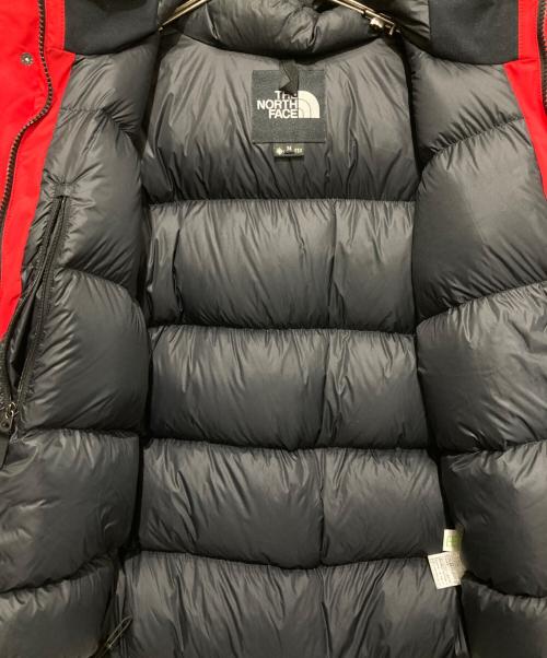 THE NORTH FACE（ザ ノース フェイス）THE NORTH FACE (ザ ノース フェイス) マウンテンダウンジャケット レッド サイズ:Mの古着・服飾アイテム