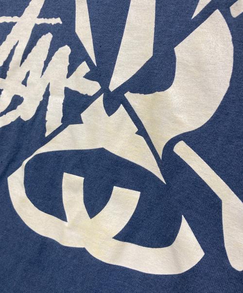 stussy（ステューシー）stussy (ステューシー) プリントTシャツ チャコールグレー サイズ:XLの古着・服飾アイテム