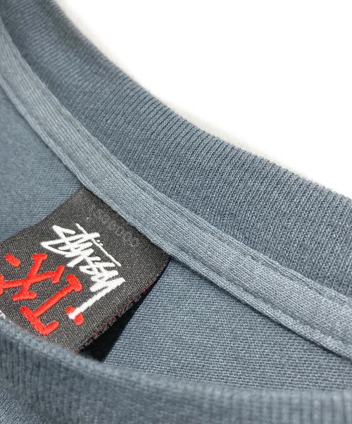 stussy（ステューシー）stussy (ステューシー) プリントTシャツ チャコールグレー サイズ:XLの古着・服飾アイテム