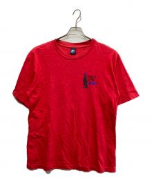 stussy（ステューシー）の古着「キングシャドーマンプリントTシャツ」｜レッド
