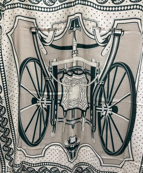 HERMES（エルメス）HERMES (エルメス) 24AW LES ROUES DE PHAETON(四輪馬車の車輪・バンダナ) グリーンの古着・服飾アイテム