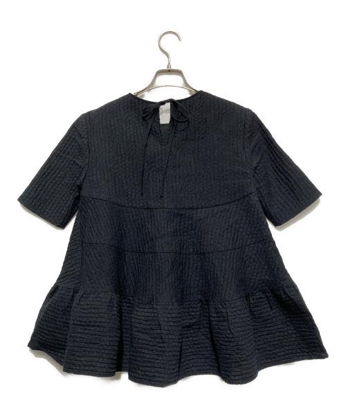 YORI（ヨリ）YORI (ヨリ) フクレティアードブラウス ブラック サイズ:36の古着・服飾アイテム