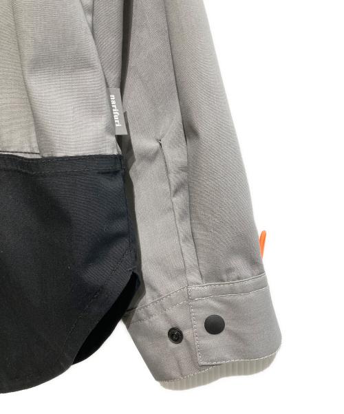 narifuri（ナリフリ）narifuri (ナリフリ) UNIVERSAL OVERALL (ユニバーサルオーバーオール) ワークシャツ グレー サイズ:Mの古着・服飾アイテム