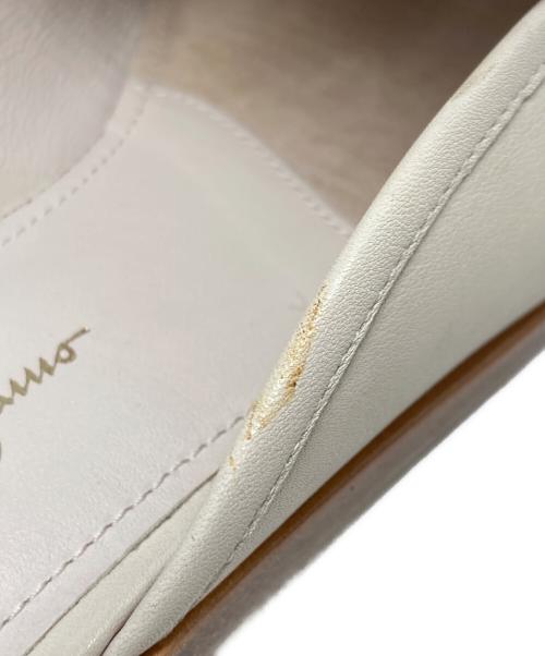Salvatore Ferragamo（サルヴァトーレ フェラガモ）Salvatore Ferragamo (サルヴァトーレ フェラガモ) VIGGIO ミュール アイボリー サイズ:6Cの古着・服飾アイテム
