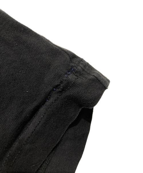 CHROME HEARTS（クロムハーツ）CHROME HEARTS (クロムハーツ) COMME des GARCONS (コムデギャルソン) Scroll Label Logo Tee ブラック サイズ:XLの古着・服飾アイテム