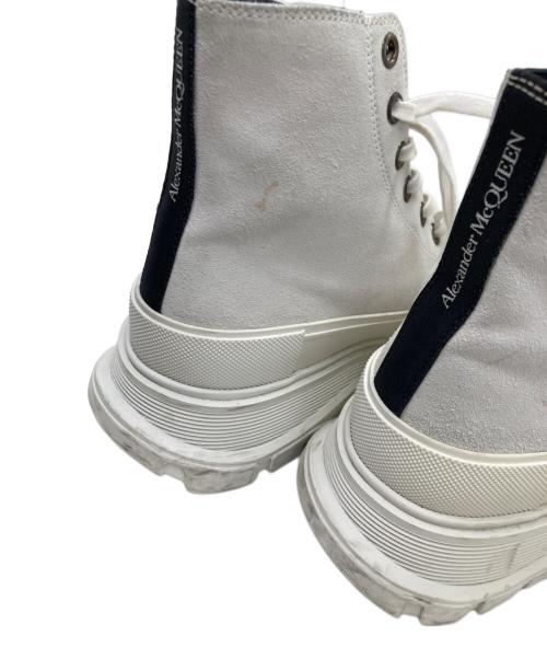 ALEXANDER McQUEEN（アレキサンダーマックイーン）ALEXANDER McQUEEN (アレキサンダーマックイーン) TREAD SLICK Boots ホワイト サイズ:41の古着・服飾アイテム