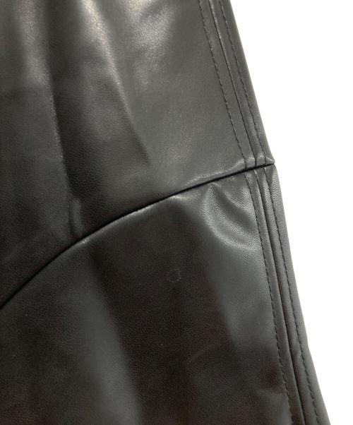 UN3D.（アンスリード）UN3D. (アンスリード) FAKE LEATHER COCOON SK ブラック サイズ:38の古着・服飾アイテム