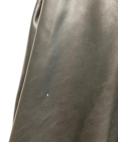 UN3D.（アンスリード）UN3D. (アンスリード) FAKE LEATHER COCOON SK ブラック サイズ:38の古着・服飾アイテム