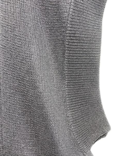 UN3D.（アンスリード）UN3D. (アンスリード) SHEER SLEEVELESS KT TOP グレー サイズ:FREEの古着・服飾アイテム