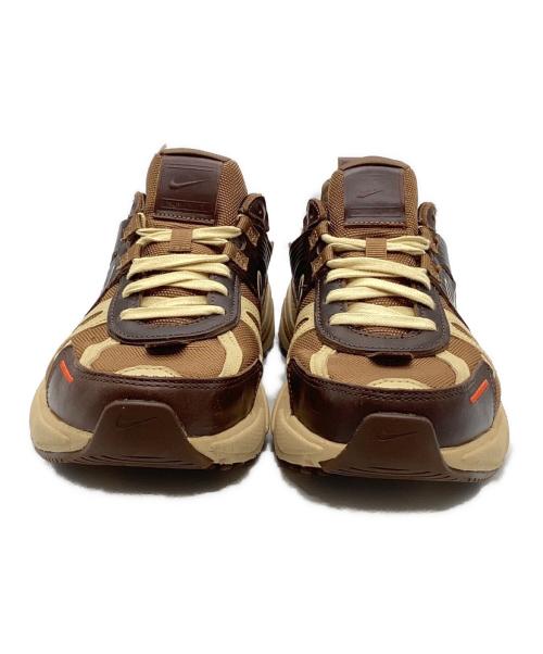 NIKE（ナイキ）NIKE (ナイキ) V2K RUN LT BRITISH TAN ブラウン サイズ:uk7の古着・服飾アイテム