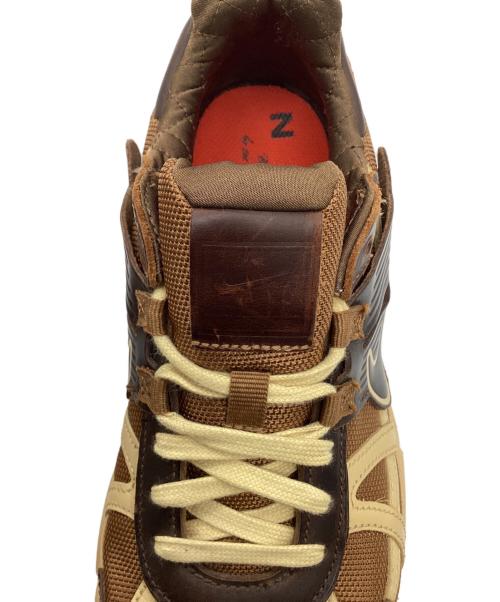 NIKE（ナイキ）NIKE (ナイキ) V2K RUN LT BRITISH TAN ブラウン サイズ:uk7の古着・服飾アイテム
