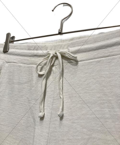 greychord（グレーコード）greychord (グレーコード) 23SS LENA リラックスパンツ ホワイト サイズ:1の古着・服飾アイテム