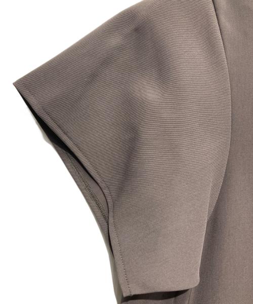 AP STUDIO（エーピーストゥディオ）AP STUDIO (エーピーストゥディオ) 25SSリラクシングワンピース カーキ サイズ:36の古着・服飾アイテム