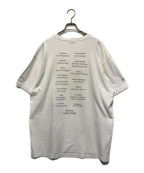 LARRY CLARK×R.TM（ラリー・クラーク×クリエイティブ・プラットフォーム）LARRY CLARK×R.TM (ラリー・クラーク×クリエイティブ・プラットフォーム) プリントTシャツ ホワイト サイズ:XLの古着・服飾アイテム