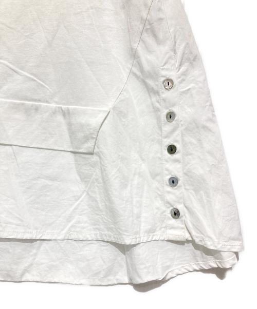 BEARDSLEY（ビアズリー）BEARDSLEY (ビアズリー) レイヤード風カットソー ホワイト サイズ:Freeの古着・服飾アイテム