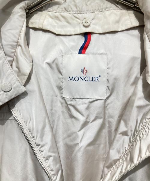 MONCLER（モンクレール）MONCLER (モンクレール) LOTUSナイ ロンジャケット ベージュの古着・服飾アイテム