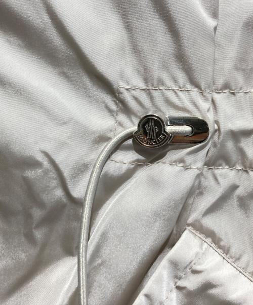 MONCLER（モンクレール）MONCLER (モンクレール) LOTUSナイ ロンジャケット ベージュの古着・服飾アイテム