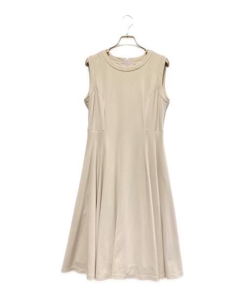 FOXEY NEWYORK（フォクシーニューヨーク）FOXEY NEWYORK (フォクシーニューヨーク) ノースリーブワンピース ベージュ サイズ:40の古着・服飾アイテム
