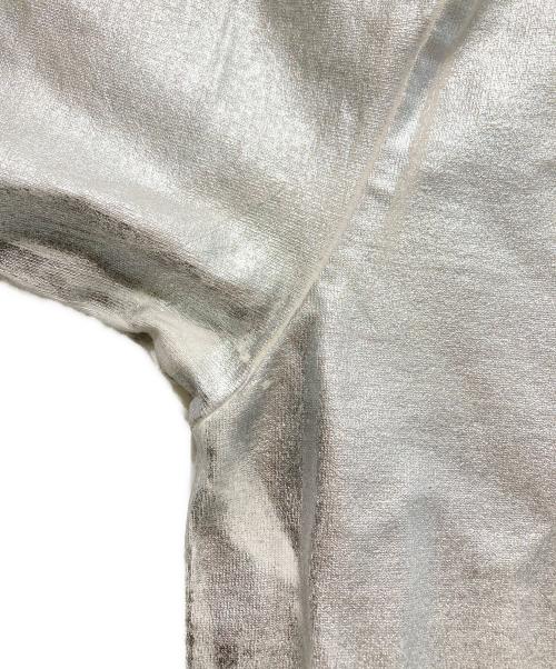 MM6 Maison Margiela（エムエムシックスメゾンマルジェラ）MM6 Maison Margiela (エムエムシックスメゾンマルジェラ) シルバーラミネートロゴカットソー グレー サイズ:Sの古着・服飾アイテム